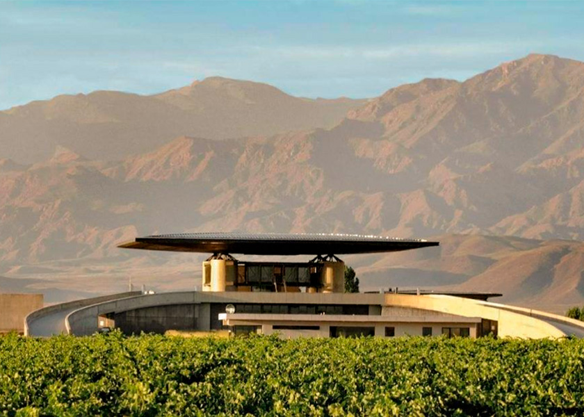 Bodega Alfa Crux en Valle de Uco, Mendoza.