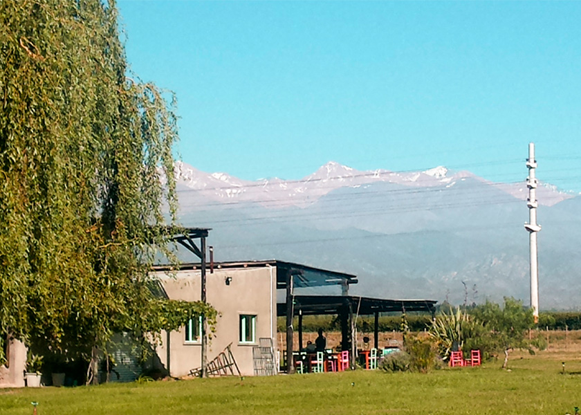 Bodega boutique La Azul, ubicada en Valle de Uco, Mendoza.